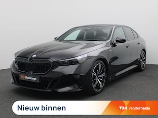 BMW 530e 299PK Aut. SOH 94,08%, M-Sport Pakket Pro, Driving Assistant Professional, Memorystoel, Head-Up Display, Bower&Wilkins Audio, 20" LM Velgen