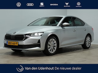 Skoda Octavia 1.5 TSI MHEV First Edition | Camera | Navigatie | Stoelverw. | Android/Carplay