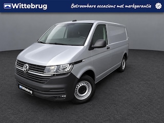Volkswagen Transporter 6.1 2.0 TDI 110pk L1H1 30 Comfortline / Navigatie / Parkeersensoren A. / Cruise control / APP Connect / Verwarmb voorruit