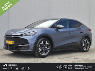 Cupra Tavascan Business 82 kWh / Fabrieksgarantie t/m 8-2027 / SOH 100% / All season banden / CCS snelladen / Elektrische achterklep / Warmtepomp / Stuur- Stoel & Voorruit verwarming / Achteruitrijcamera / Adaptief cruise control / Keyless Entry/Start / Apple Carplay Android Auto / Climate control /