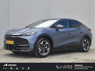 Cupra Tavascan Business 82 kWh / Fabrieksgarantie t/m 8-2027 / SOH 100% / All season banden / CCS snelladen / Elektrische achterklep / Warmtepomp / Stuur- Stoel & Voorruit verwarming / Achteruitrijcamera / Adaptief cruise control / Keyless Entry/Start / Apple Carplay Android Auto / Climate control /
