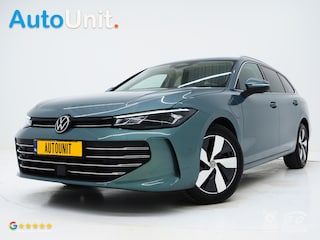 Volkswagen Passat Variant 1.5 eHybrid 204PK | Leder/Alcantara | Massage | Trekhaak | HUD | Camera | Adaptive Cruise | Sfeerlicht | Carplay