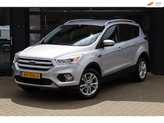 Ford Kuga 1.5 Titanium 4WD | 182PK | 4x4 | Cruise | Navi | Camera | Stoel/Stuur Verwarming | Clima | Ambient Light |