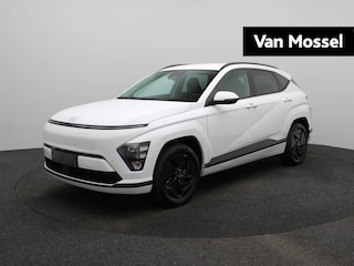 Hyundai Kona Long Range Pure Edition 64.8 kWh | Stoelverwarming | Adaptieve Cruise | Climate Control | Achteruitrijcamera | Keyless | DAB