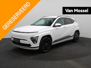 Hyundai Kona Long Range Pure Edition 64.8 kWh | Stoelverwarming | Adaptieve Cruise | Climate Control | Achteruitrijcamera | Keyless | DAB