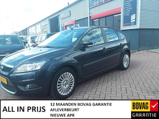 Ford Focus 1.6 74KW 5D AUT Ghia