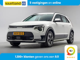 Kia Niro e-Niro DynamicLine 64.8 kWh 3-fase [ Navi Adapt.cruise Camera Stoel-en stuurverwarming ]