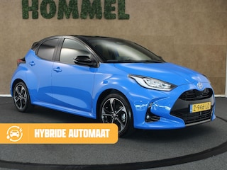Toyota Yaris 1.5 Hybrid 130 Launch Edition - ORIGINEEL NEDERLANDSE AUTO - AFKOMSTIG VAN 1E EIGENAAR - DEELS LEDEREN BEKLEDING - PARKEERSENSOREN VOOR/ ACHTER - NAVIGATIE - HEAD UP DISPLAY - STUUR EN STOELVERWARMING - 17 INCH LICHT METALEN VELGEN - JBL AUDIO - DODEHOEK DETECTIE