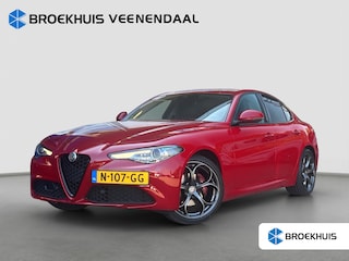 Alfa Romeo Giulia 2.0T | Camera | Stoelverwarming | Elek. Stoelen | Trekhaak