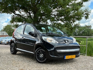 Peugeot 107 1.0-12V XS | 5-Deurs met 149.000 nu € 2.450,-!!!