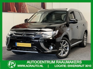 Mitsubishi Outlander 2.0 PHEV Prestige 4WD NAVIGATIE LEDER ADAPTIVE CRUISE CONTROL PANORAMA SCHUIF/KANTELDAK KEYLESS GO RIJSTROOKSENSOREN DODEHOEKSENSOREN RONDOMZICHT CAMRERA ZEER MOOI !!