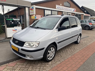 Hyundai Matrix 1.6i World Cup edition