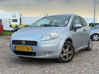 Fiat Punto Grande 1.2 Sportsound/ RIJDT EN SCHAKELT