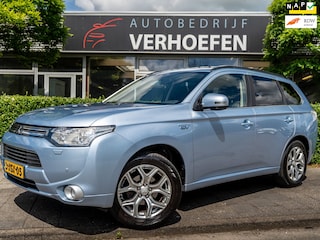 Mitsubishi Outlander 2.0 PHEV Instyle | PANORAMADAK | XENON | CLIMATE / CRUISE | STOELVERWARMING | LEDER | NAP KM STAND | NAVI