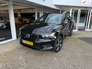 Volvo XC40 2.0 T4 R-Design - Pano - Alcantara - Trekhaak - H&K Soundsystem