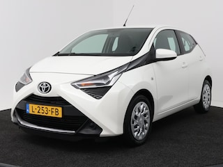Toyota Aygo 1.0 VVT-i x-play | Apple CarPlay / Android Auto (Navigatie) | Airco | Camera |