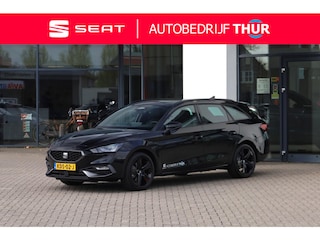 Seat Leon Sportstourer 1.5 TSI e-Hybrid FR Business 204PK / 150kW DSG, Dodehoekdetectie (side assist), achteruitrijcamera (rear view), parkeersensoren voor en achter (pdc), keyless start & entry, Apple Carplay & Android Auto, elektrische achterklep met sensorsturing, verwarmbare voorstoelen, verwarmbaar multifunctioneel lederen stuurwiel, adaptieve cruise control (acc), DAB+, draadloze telefoonlader, elektrisch verstel-, verwarm- en inklapbare buitenspiegels etc.
