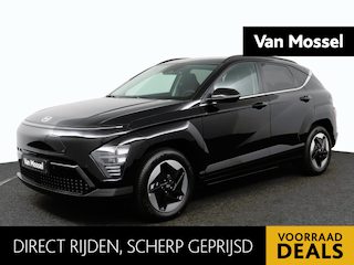 Hyundai Kona Comfort Smart 64.8 kWh | Uit Voorraad Leverbaar | Apple Carplay/Android Auto | Dodehoek Detectie | Long Range | Achterklep Elektrisch | Stoelverwarming | Stuurwielverwarming |
