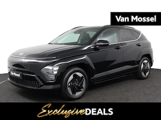 Hyundai Kona Comfort Smart 64.8 kWh | Uit Voorraad Leverbaar | Apple Carplay/Android Auto | Dodehoek Detectie | Long Range | Achterklep Elektrisch | Stoelverwarming | Stuurwielverwarming |
