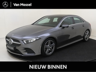 Mercedes-Benz A-klasse 200 Business Solution AMG Sfeerverlichting / Stoelverwarming / Parkeercamera /