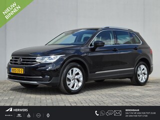 Volkswagen Tiguan 1.4 TSI eHybrid R-Line Business+ / Elektrische trekhaak / Trekgewicht 1.800 kg / Rondomzicht camera / Stuur- & Stoelverwarming / Elektrische achterklep / Voorstoelen met massage functie / Draadloze telefoon lader /
