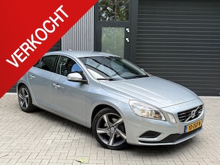 Volvo S60 1.6 T4 R-Design