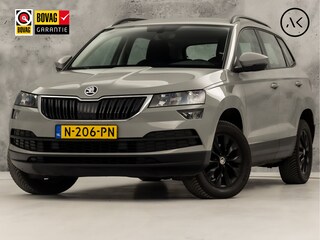 Skoda Karoq 1.5 TSI ACT Sport 150Pk Automaat (APPLE CARPLAY, GROOT NAVI, CLIMATE, KEYLESS, SPORTSTOELEN, CRUISE, PARKEERSENSOREN, NIEUWE APK, NIEUWSTAAT)