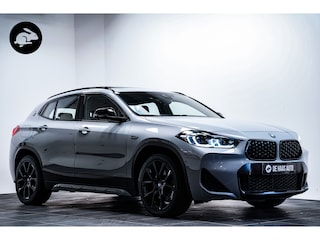 BMW X2 xDrive25e M Sport|Schaalstoelen|Pano dak|HK|Head up|Acc