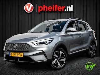 MG ZS EV Standard Range Luxury 50 kWh SOH 89% Panoramadak/ 360 Camera/ Blindspot/ Leer/ Stoelverwarming/ Carplay