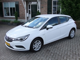 Opel Astra 1.6 CDTI Innovation Pdc V+A, Navi , Bluetooth enz.