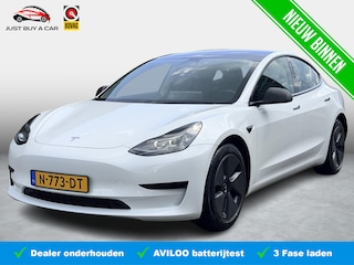 Tesla Model 3 Standard RWD Plus 60 kWh SoH 93,1 / Facelift / Black Package / Panorama / Stoelverwarming / Electr. Achterklep / 3 Fase / Warmtepomp /