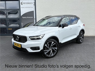 Volvo XC40 2.0 T5 AWD R-Design Intro Edition | 2.100 kg Trekvermogen | Zwenkbare trekhaak | Panorama dak | Adaptieve cruise | Blis | Memory |