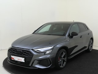 Audi A3 Sportback 45 TFSI e S edition Competition | SoH 100% | Achteruitrijcamera | Stoelverwarming | Optiek zwart Plus | Parkeerassistent | Full LED verlichting | Keyless | CarPlay |