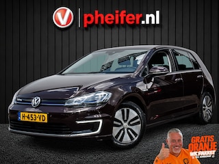 Volkswagen Golf 136pk SOH 81% Virtual cockpit/ Warmtepomp/ Navigatie/ Carplay/ Camera/ Full led/ DYNaudio