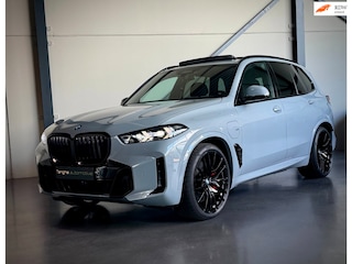 BMW X5 XDrive50e, SkyLounge, 4-wielbest, Stoelventilatie, Brooklyn Grau