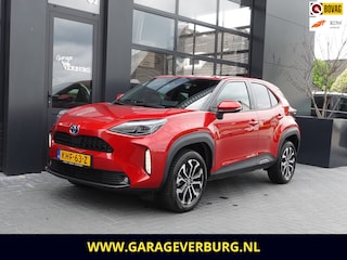 Toyota Yaris Cross 1.5 Hybrid Business Plus (Navigatie,Keyless,Camera,AdaptiveCruise,Stoel/stuurverwarming)
