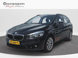BMW 2-serie Tourer 218i Sport | Automaat | Cruise | PDC | Stoelverwarming |