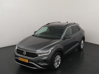 Volkswagen T-Roc 1.5 150PK TSI Life Edition | AUTOMAAT | Adapt. Cruise | Clima | Camera | LED | Apple carplay // Android auto | Fabrieksgarantie t/m 03-2029 |