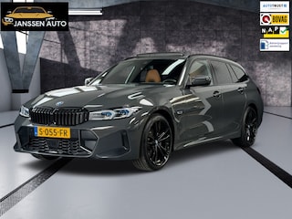 BMW 3-serie Touring 330e M-Sport | Dravitgrau | Kuipstoelen |SOH 92% | Pano | NL Auto | Fabrieksgarantie | Top Combinatie
