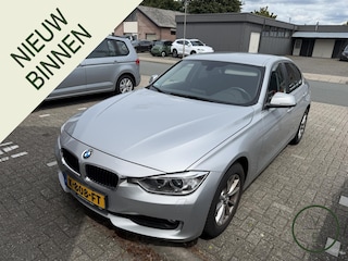 BMW 316i High Executive | Clima | Stoelverwarming |