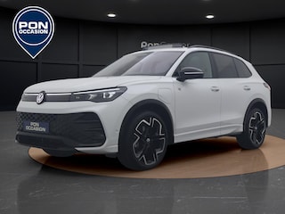 Volkswagen Tiguan 1.5 eHybrid R-Line 272PK | Pano Dak | Leder | Trekhaak | 360 Camera | Head-up Display | Harman Kardon | Side Assist | ACC | Elek. Achterklep | Elek. Stoelen | Stuur-/Stoelverwaming V+A | Black Style |