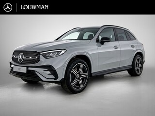 Mercedes-Benz GLC 300e 4MATIC Business Solution AMG | Advanced plus pakket | Nightpakket | Trekhaak | Middenconsole metaalstructuur | 20 inch vijfspaaks lichtmetalen AMG-velgen | URBAN GUARD Plus | Warmtewerend, donkergetint glas |