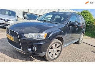 Mitsubishi Outlander 2.2 DI-D Instyle ( start niet)
