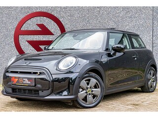 Mini Mini 3-Deurs (f56) Cooper SE 33 Kwh / Stoelverwarming / Pano / Cruise / DAB / Keyless Go