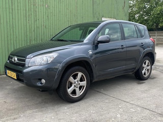 Toyota RAV4 2.2 D-CAT Linea Sol