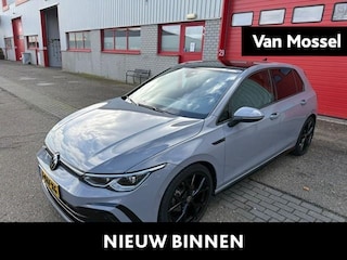 Volkswagen Golf 1.5 eTSI R-Line | 150 PK | Automaat | Panorama Schuif/Kantel Dak | Black Style | Camera | Carplay / Android Auto