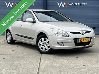 Hyundai i30 1.6i Dynamic / AUTOMAAT / DEALER ONDERH. / APK 06-2027!