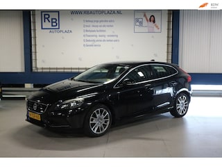 Volvo V40 1.6 T3 Momentum / NAP KM STAND / 5 2027 APK ! ! !
