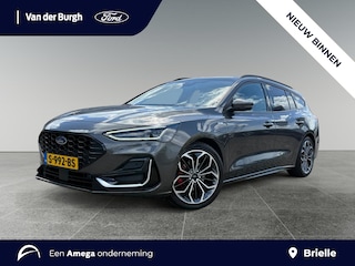 Ford Focus Wagon 1.0 EcoBoost Hybrid ST Line Vignale 155PK Trekhaak - Panoramadak - WinterPack - Navigatie - B&O