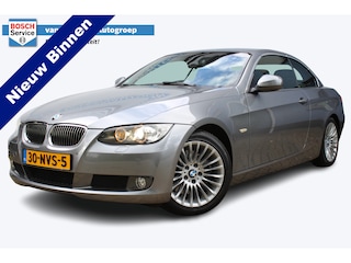 BMW 3-serie Cabrio 325i High Executive 3.0L 6 Cilinder | Elektrisch verstelbare stoelen met memory | Stoelverwarming | Cruise controle | Afneembare trekhaak | Navigatie | Climate controle | Parkeersensoren V+A | 17 Inch LMV | Hardtop | Lederen bekleding |